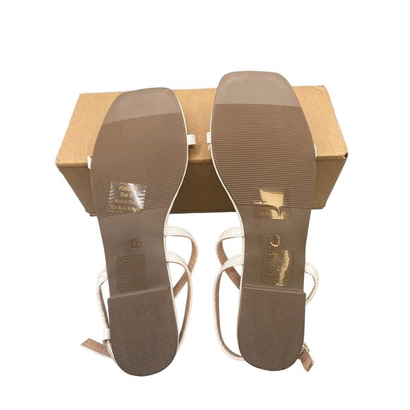 Journee Collection Womens Crishell Flat Sandal White Size 6.5 NIB - Picture 4 of 5